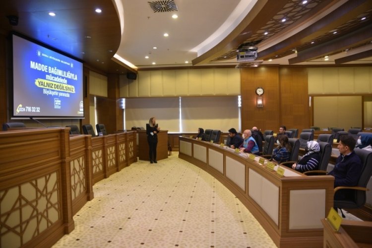 Bursa'da bağımlılıkla m&uuml;cadele i&ccedil;in eğitim verildi