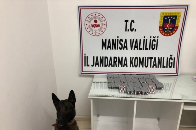 Uyuşturucu tacirleri jandarmadan ka&ccedil;amadı
