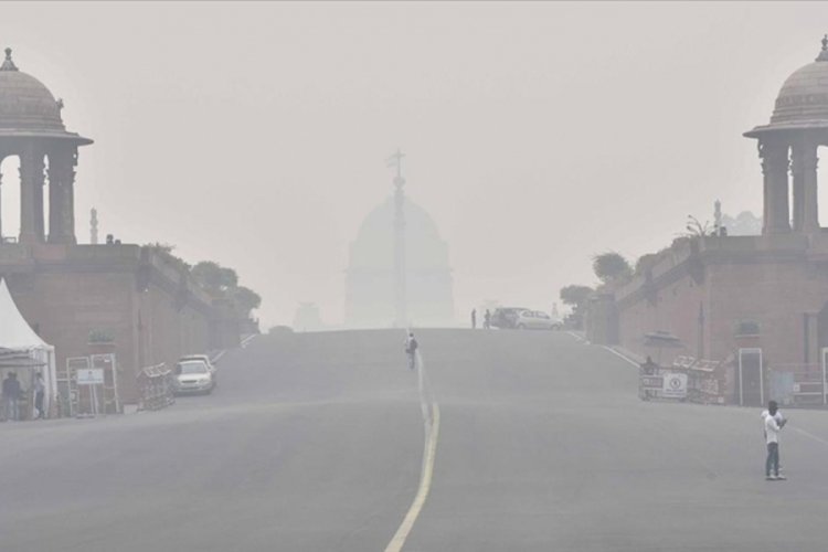 Hindistan'da g&uuml;neş enerjisi &uuml;retimi y&uuml;zde 29 d&uuml;şt&uuml;