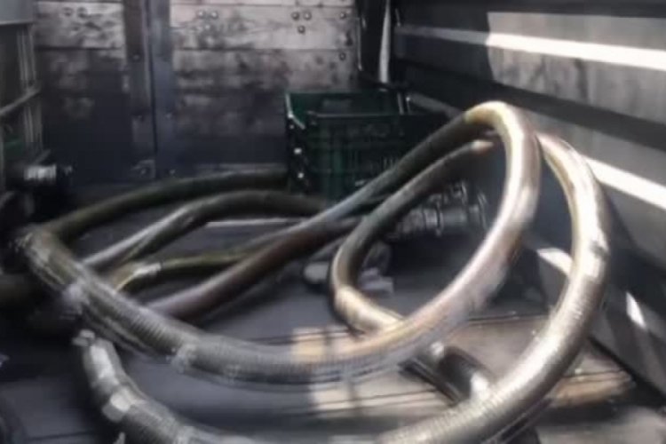 Tam 3 bin 300 litre ka&ccedil;ak akaryakıt ele ge&ccedil;irildi