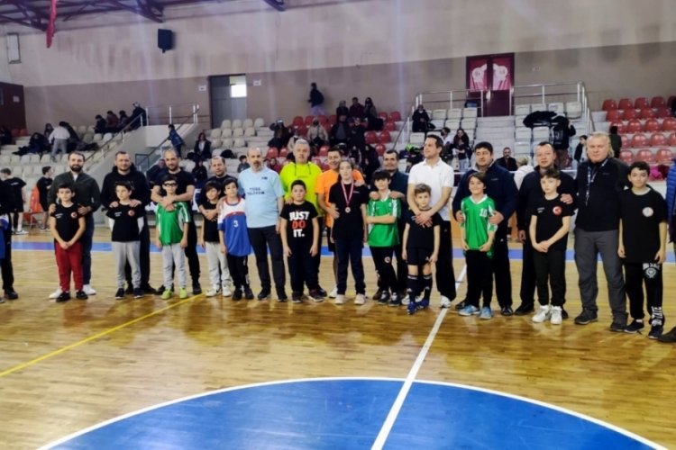 Bursa'da babalar sahaya indi