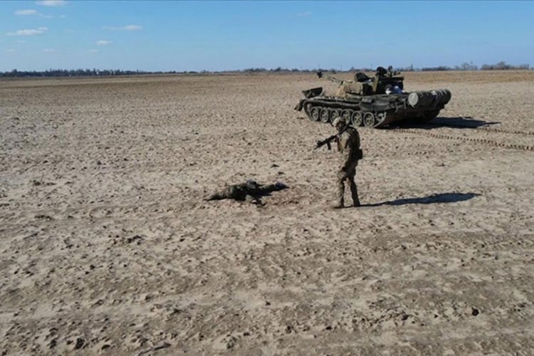Rus askeri, paraya karşılık tankını Ukrayna'ya verdi