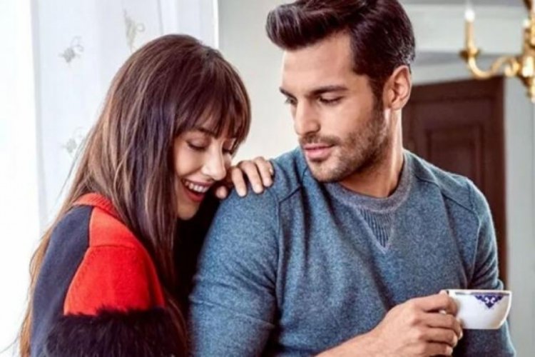 Serkan &Ccedil;ayoğlu, &Ouml;zge G&uuml;rel ile d&uuml;ğ&uuml;n&uuml;yle ilgili ser verip sır vermedi
