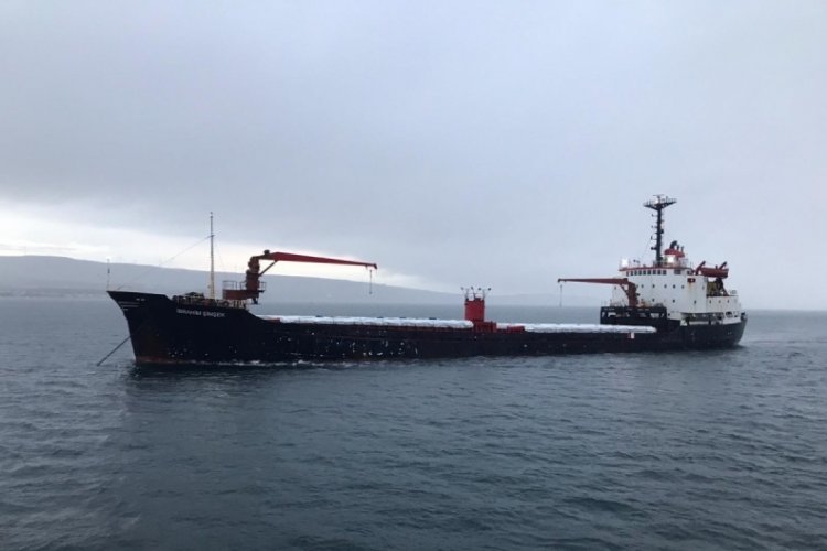 &Ccedil;anakkale Boğazı &ccedil;ift y&ouml;nl&uuml; trafiğe kapatıldı