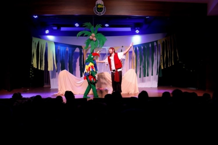 Bursa İneg&ouml;l'de 6 g&uuml;nl&uuml;k Tiyatro Festivali başladı