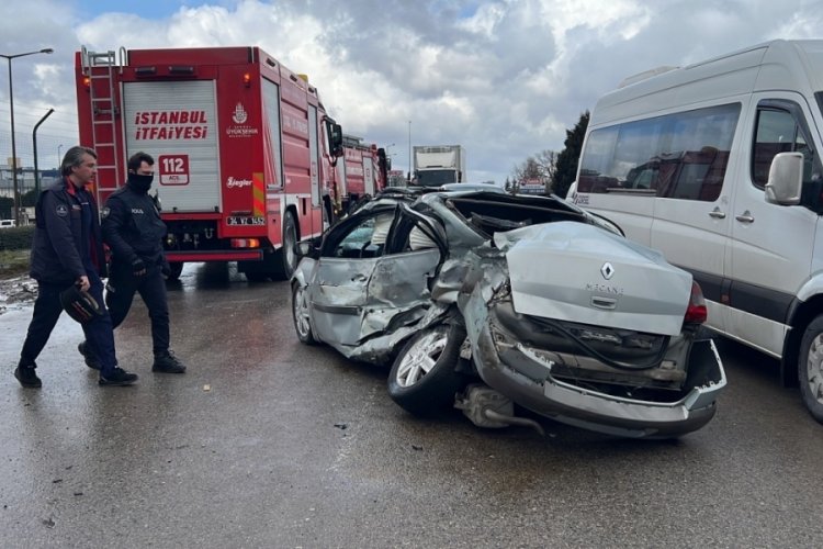 İstanbul'da kayganlaşan yolda kaza: 2 yaralı&nbsp;