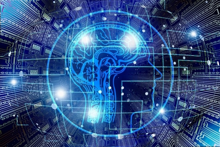 Fel&ccedil;li hasta, implantla iletişim kurdu