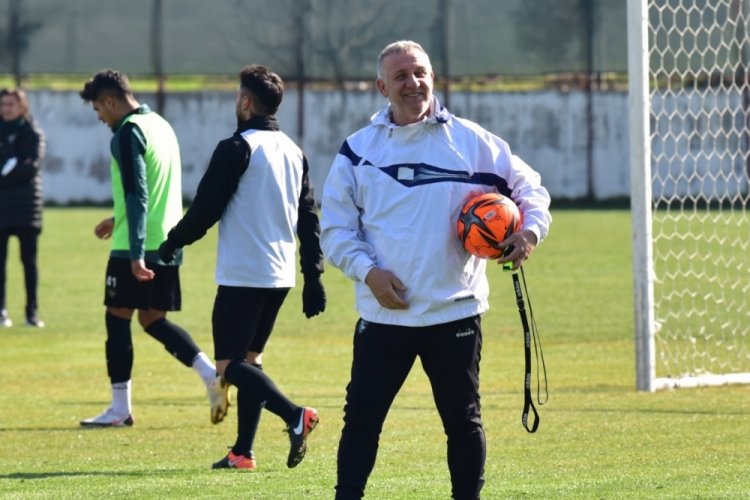 Mesut Bakkal: Ligde kalacağımıza inanıyorum