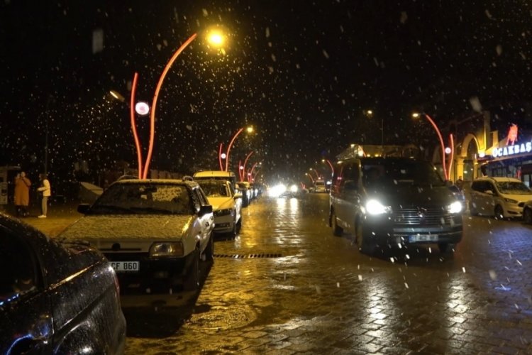 43 ilin ge&ccedil;iş g&uuml;zergahında kar s&uuml;rprizi