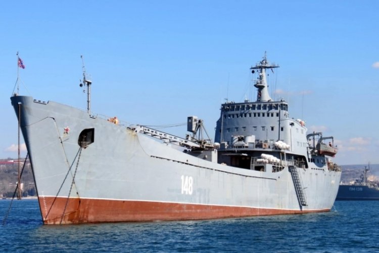 Ukrayna askerleri Orsk gemisini vurdu