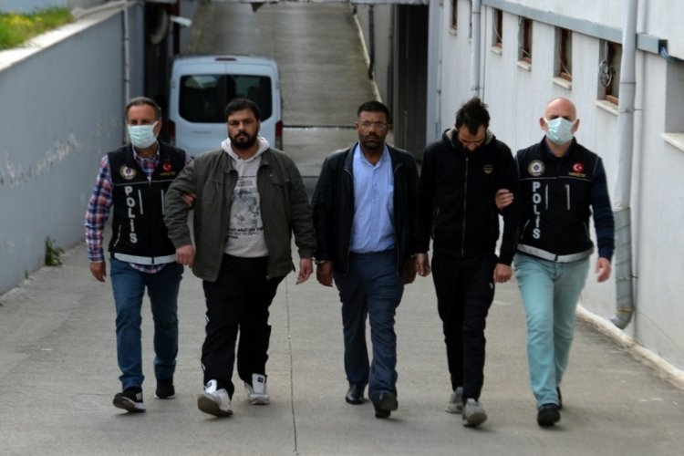 Suriyeli şahısların i&ccedil; &ccedil;amaşırından hap &ccedil;ıktı