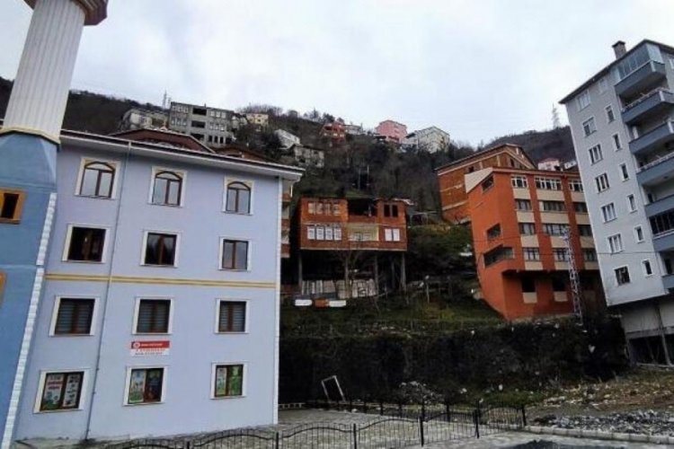 Artvin'de hırsızların hedefinde yeni yapılan cami vardı!