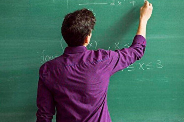 Mahmut &Ouml;zer: Matematikte &ouml;ğretme yaklaşımını değiştirmeye &ccedil;alışıyoruz