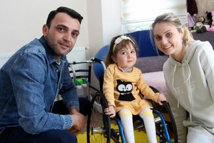 SMA'lı bebek, Ukrayna'dan ayrılan babasına kavuştu
