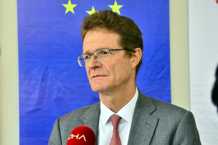 AB T&uuml;rkiye Delegasyonu Başkanı: Baskılarımızı s&uuml;rd&uuml;receğiz