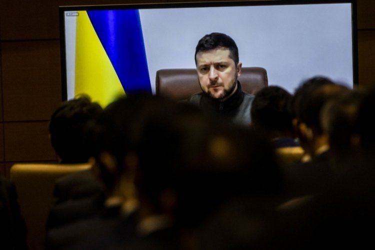 Zelenski: Şartlar adil olmaz ise kabul etmeyeceğiz