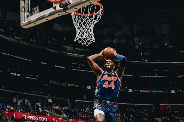 Philadelphia 76ers, &uuml;st &uuml;ste 3. galibiyetine ulaştı