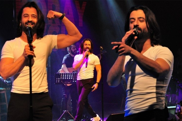 Koray Avcı, Bursa'da sevenleriyle buluştu