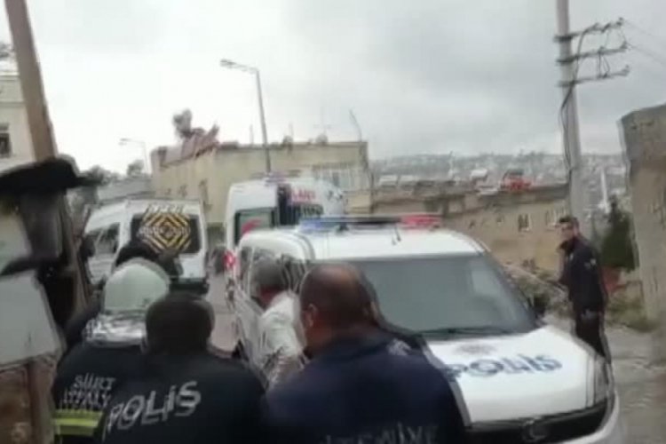 Gaz sıkışması nedeniyle evde korkutan patlama!