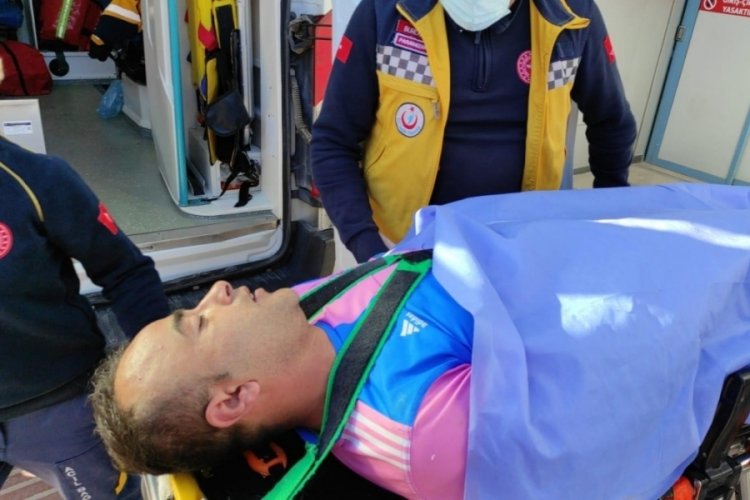Amat&ouml;r ma&ccedil;ta kırmızı kart g&ouml;ren sporcu darp edildi