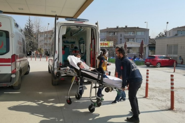 Bursa'da &ouml;ğretmen &ouml;ğrencisini &ouml;l&uuml;mden kurtardı