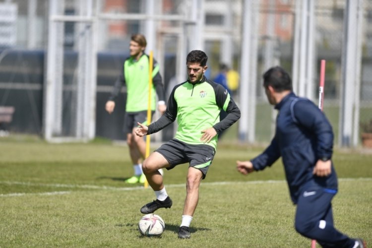 Bursaspor'da ma&ccedil; hazırlıklarına devam
