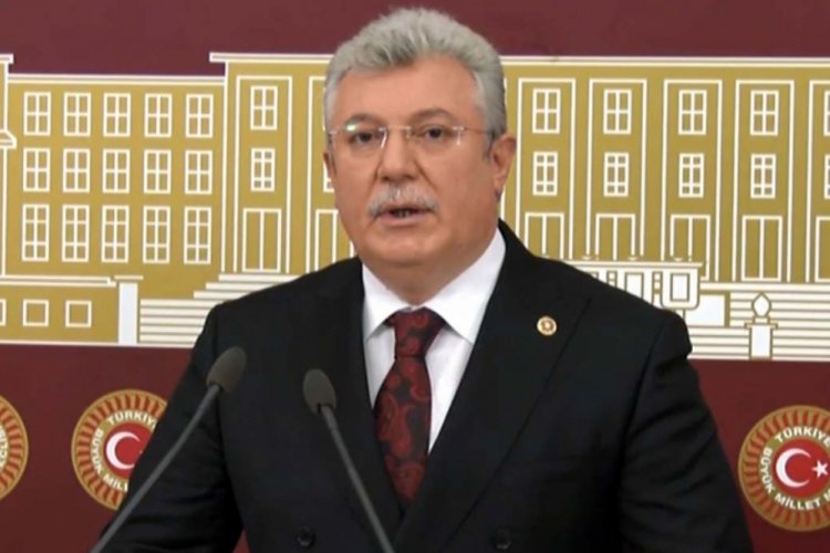 Akbaşoğlu: Millet 'Umudumuz AK Parti, yaparsa AK Parti yapar' diyor