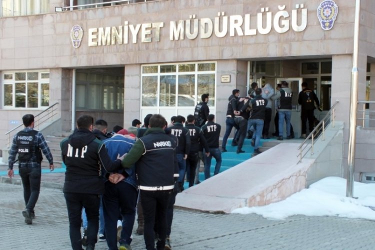 Uyuşturucu operasyonunda 4 kişiye tutuklama