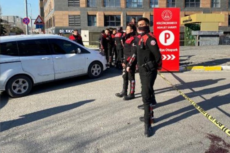 Adliye &ouml;n&uuml;ndeki kavgada 3 kişi tutuklandı