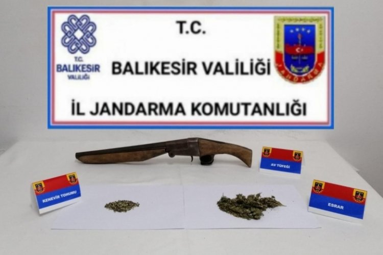 Balıkesir'de uyuşturucu operasyonu: G&ouml;zaltılar var