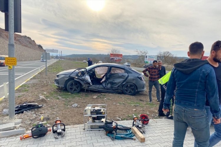 Balıkesir'de zincirleme trafik kazasında 4 kişi yaralandı