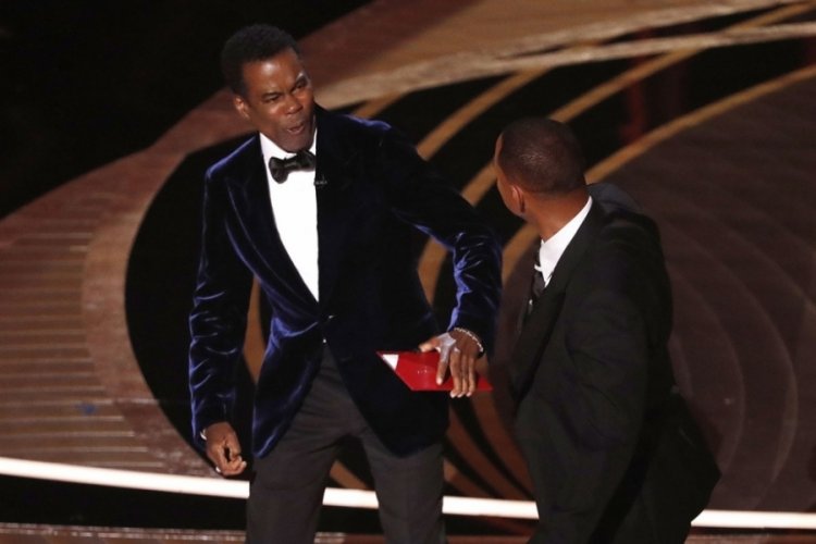 Akademi'den Will Smith'e kınama