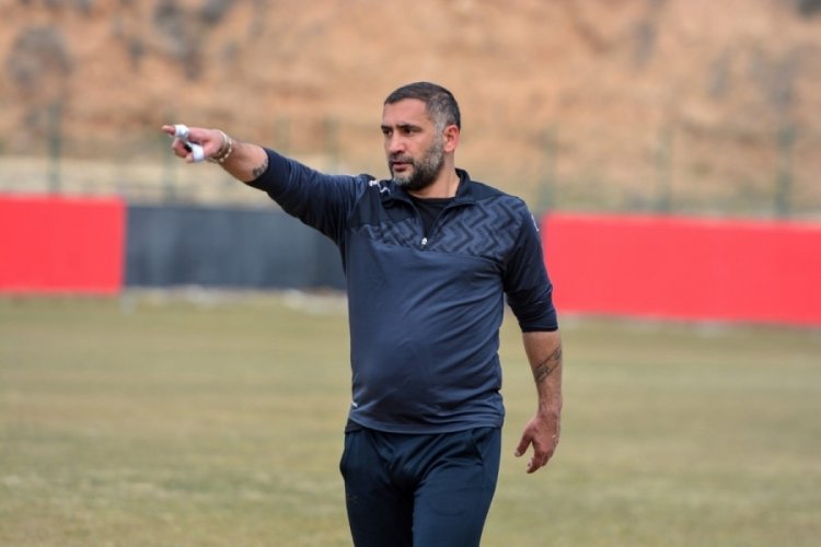 &Uuml;mit Karan'dan gen&ccedil;lere yakın ilgi