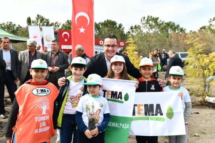 Bursa'nın minik arıları bal ormanında