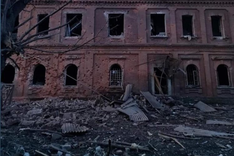 Harkiv'deki itfaiye binası, Rusya'nın bombardımanında tahrip oldu