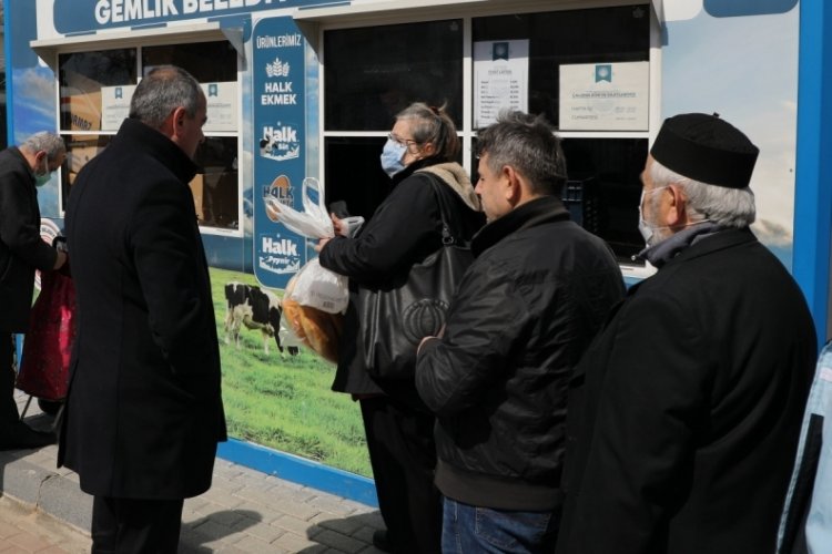 Bursa Gemlik'te halk ekmek b&uuml;feleri ilgi g&ouml;r&uuml;yor