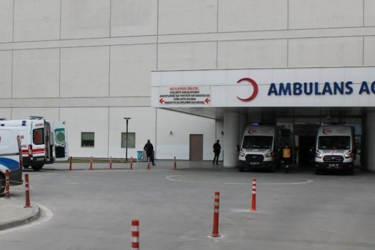 Kayseri'de pilav y&uuml;zlerce &ouml;ğrenciyi hastanelik etti
