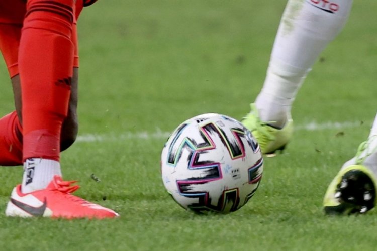 1. Lig Futbol Kul&uuml;pleri Derneği, TFF'ye destek verdi