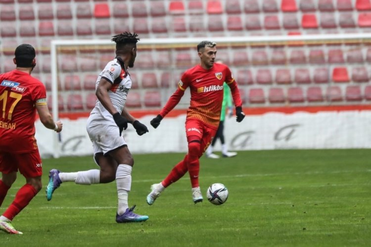 Gustavo Campanharo: Seyircimizin desteğiyle Fenerbah&ccedil;e'yi yeneceğimizi d&uuml;ş&uuml;n&uuml;yorum
