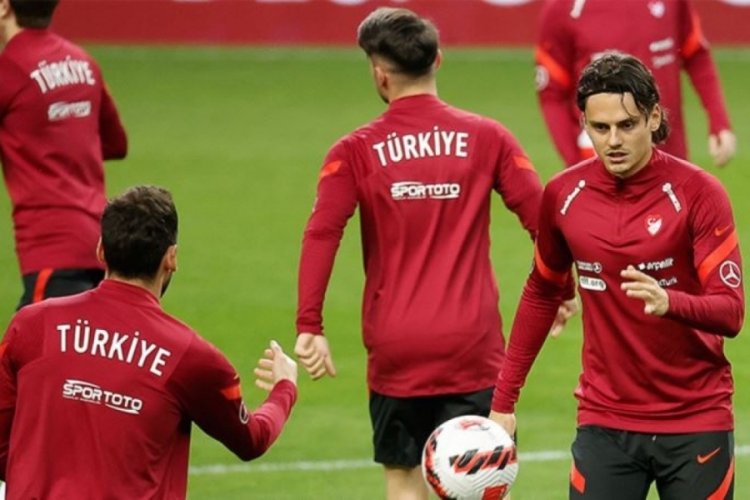 Enes &Uuml;nal ilk 11'de