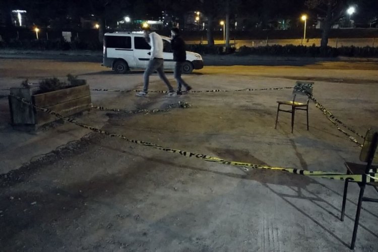 Kahvehanede husumetlisine t&uuml;fekle ateş a&ccedil;tı