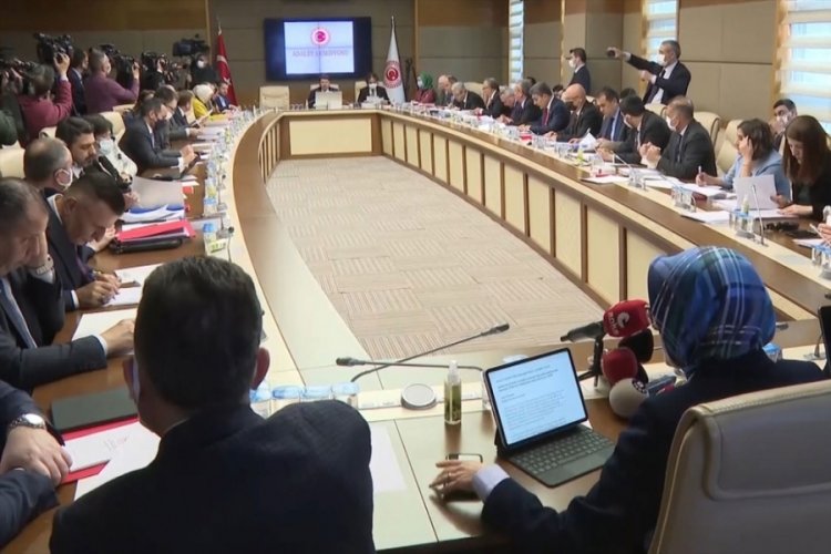 Kadına ve sağlık&ccedil;ıya şiddete karşı cezalar ağırlaştırılıyor