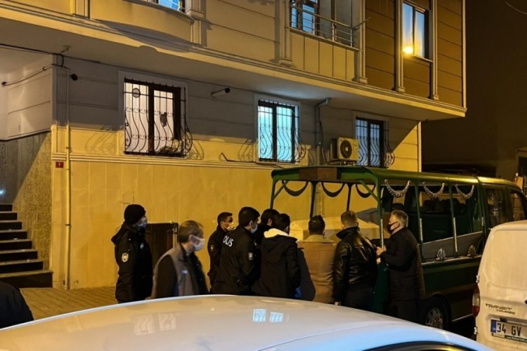 Dehşet! Eşini ve komşusunu &ouml;ld&uuml;r&uuml;p intihar etti