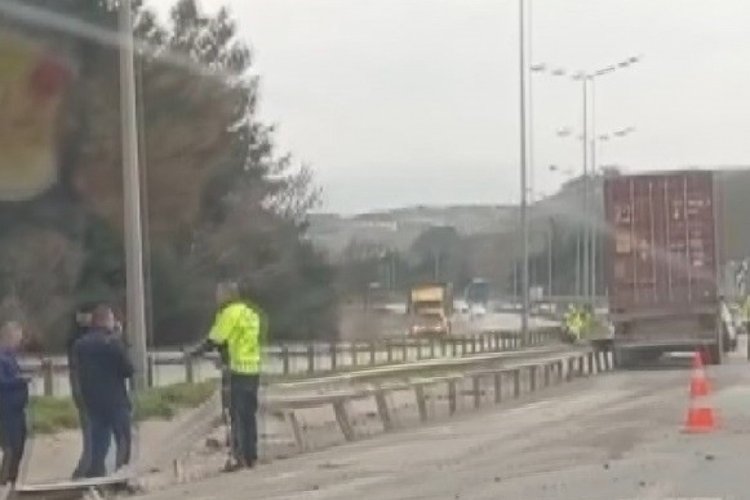 Bursa'da tırın kaza anları kamerada