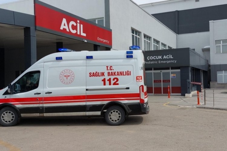 Erzurum'da &ouml;ğretmen ve &ouml;ğrenciler zehirlenme ş&uuml;phesiyle tedaviye alındı