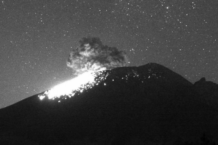Popocatepetl Yanardağı'nda patlama
