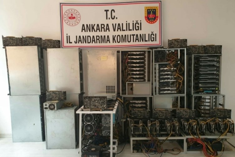 Başkentte yasa dışı kripto para &uuml;retimi yapan yerlere operasyon