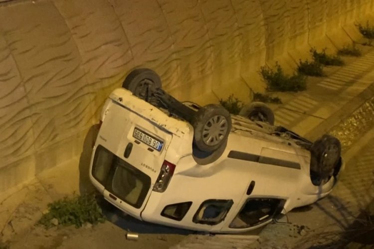 İstanbul'da ara&ccedil; kanala u&ccedil;tu: 1 kişi yaralı