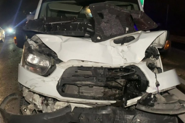 Zincirleme trafik kazası: 3 ara&ccedil; birbirine girdi