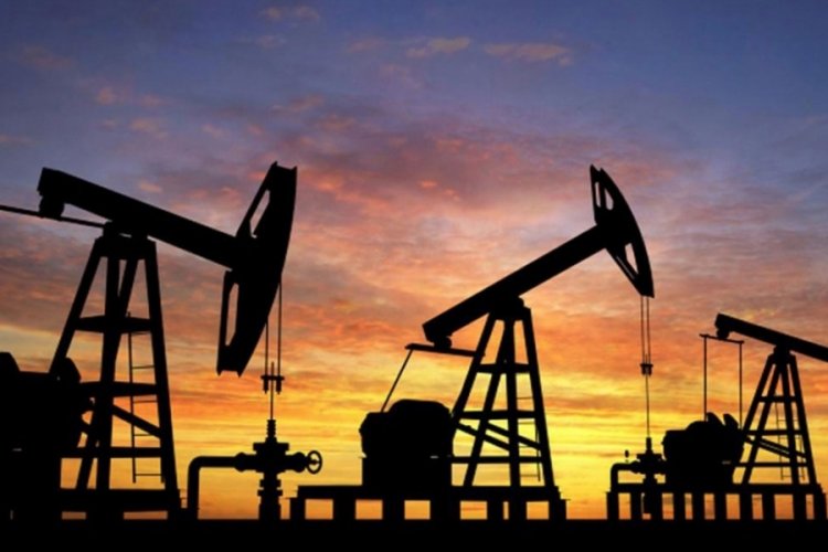 ABD'nin ham petrol stokları azalmaya devam ediyor